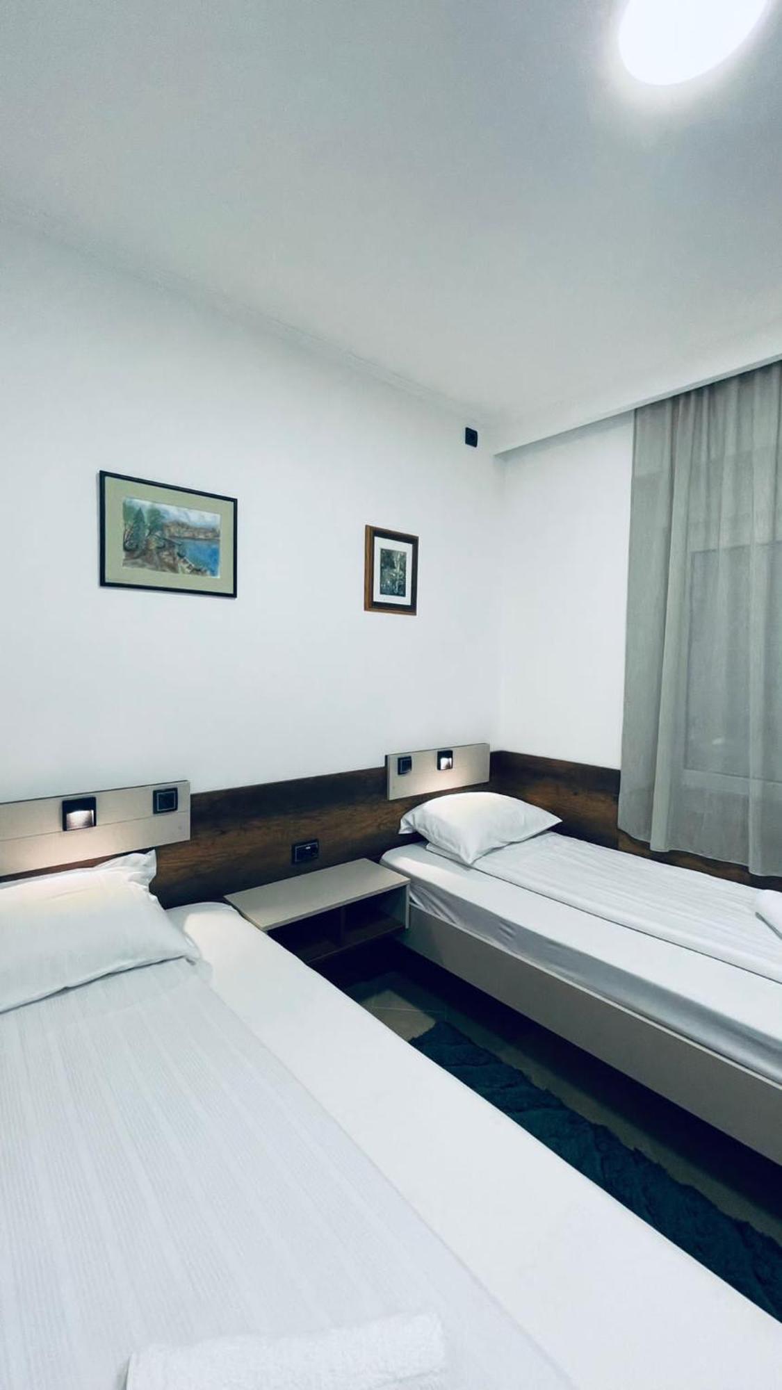 Kollar D Guest House - Prenociste Rooms Subotica Extérieur photo