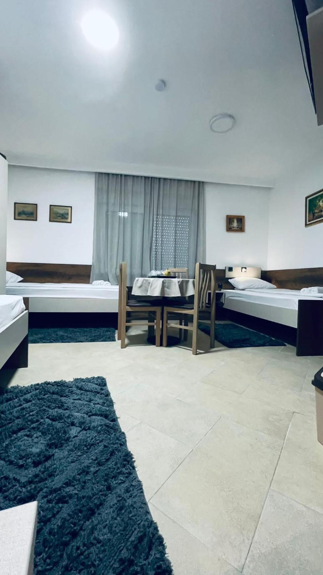 Kollar D Guest House - Prenociste Rooms Subotica Extérieur photo